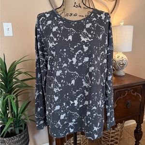 Fabletics Women's Charcoal and White Patterned Top